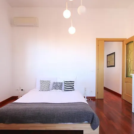 Cosy Flat With Terrace Apartment *